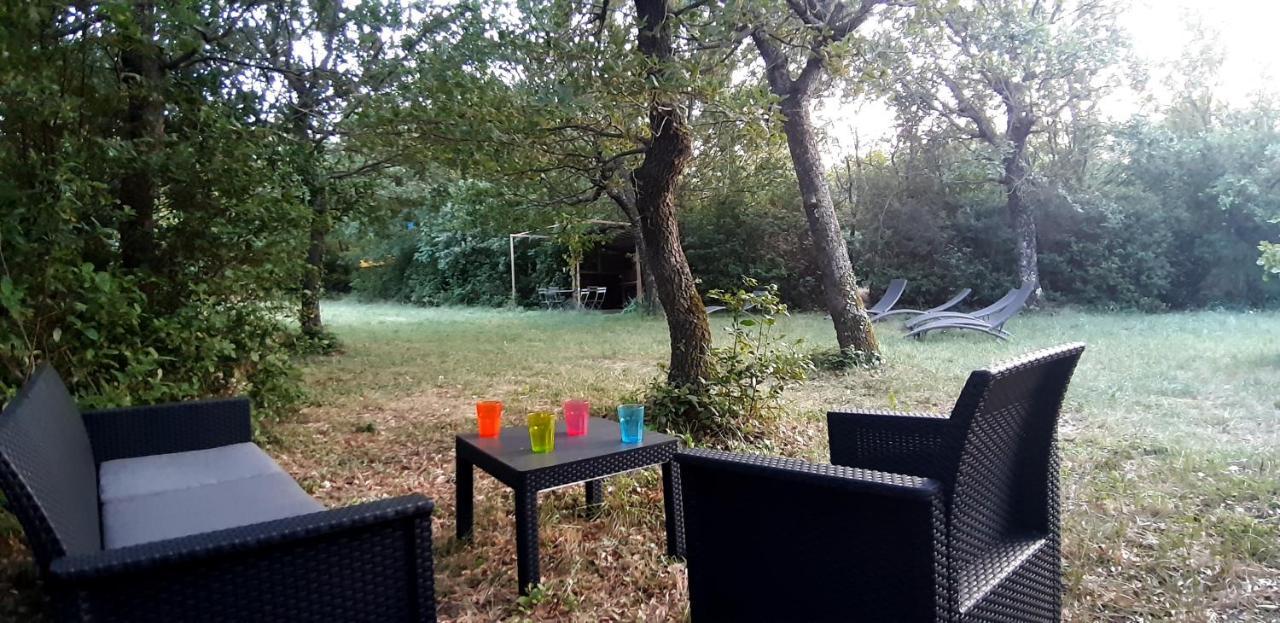 Les Lilas Des Chenes Piolenc Zewnętrze zdjęcie